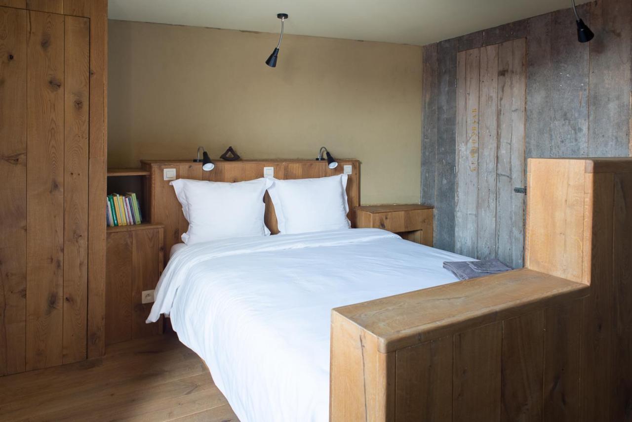 Poeziehotel Surplace - 15 Min Van Pairi Daiza & Industriezone Ghislenghien Bever ภายนอก รูปภาพ